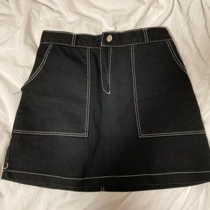 M Black Cargo/Utility Denim Skirt with Exposed Stitching